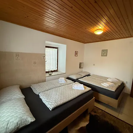 Hisa - Countryside House * Hrastovlje