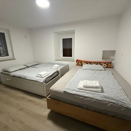 Holiday home Hisa - Countryside House Hrastovlje