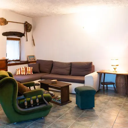 Hisa - Countryside House *