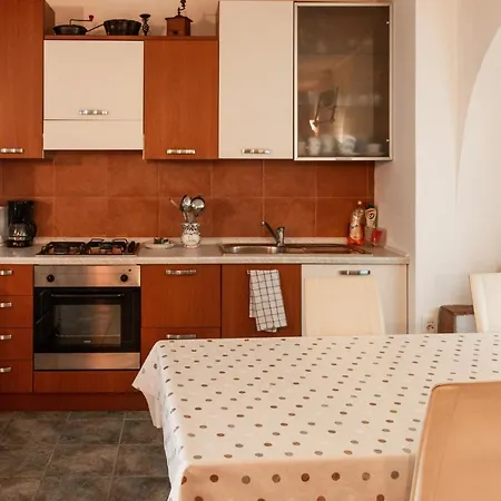 Hisa - Countryside House בית נופש Hrastovlje