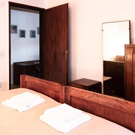 Hisa - Countryside House *