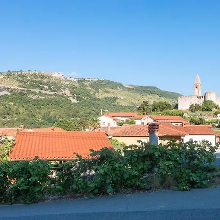 Hisa - Countryside House