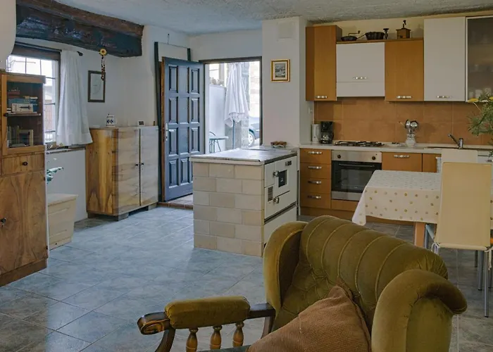 Hisa - Countryside House *